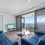 Circle On Cavill - Hosted By Coastal Letting