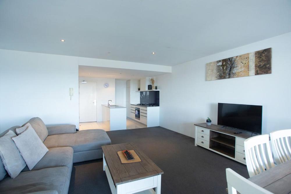 Circle On Cavill - Hosted By Coastal Letting * Gold Coast