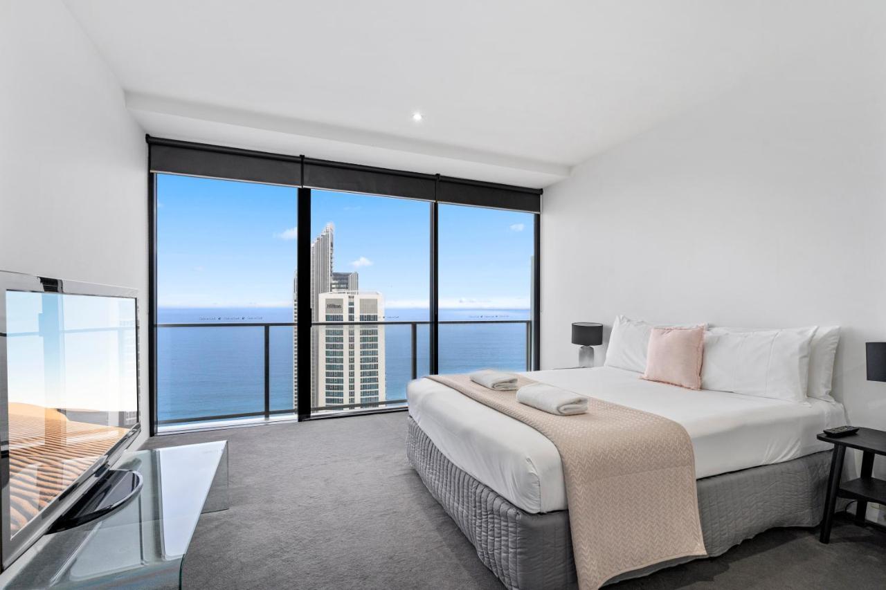 Circle On Cavill - Hosted By Coastal Letting Apartment Gold Coast