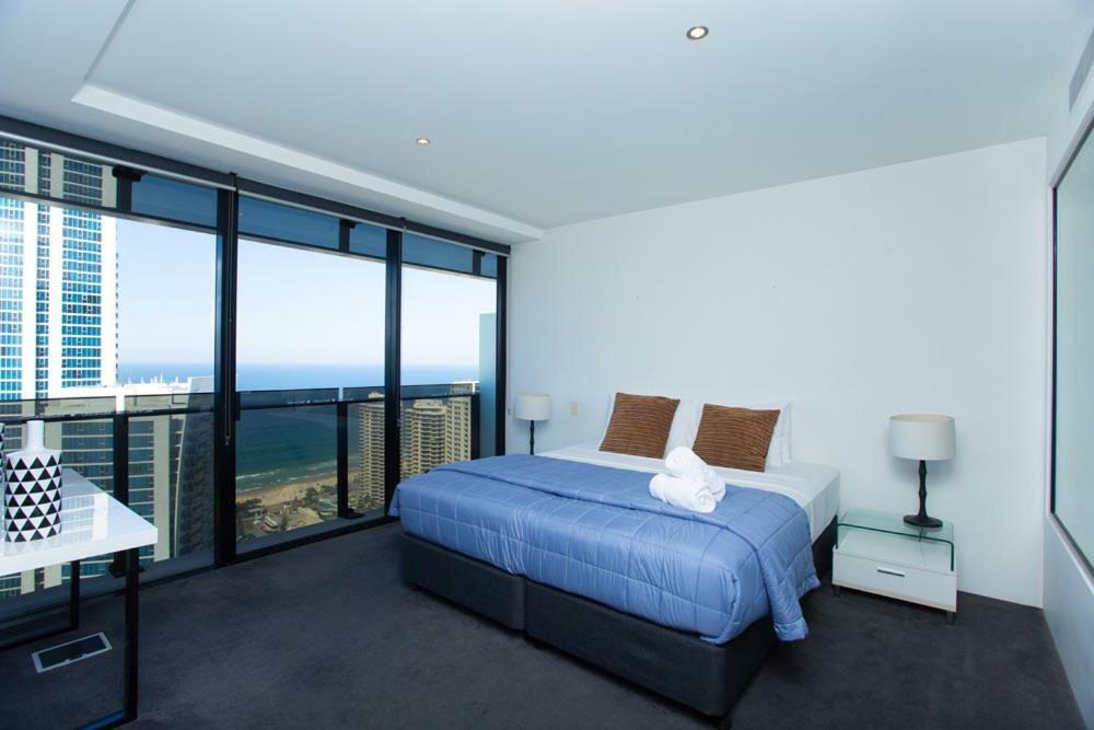 Circle On Cavill - Hosted By Coastal Letting *